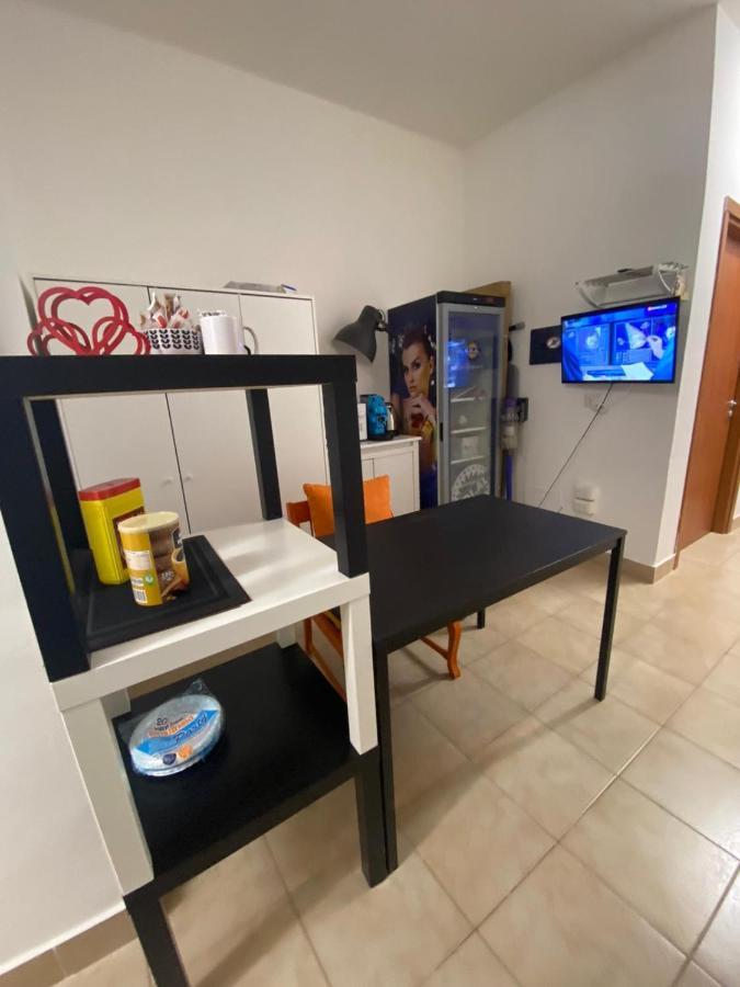 Micamale Hotel Modugno Bagian luar foto