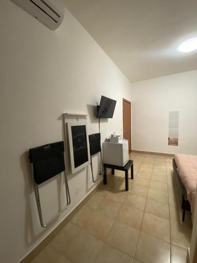 Micamale Hotel Modugno Bagian luar foto